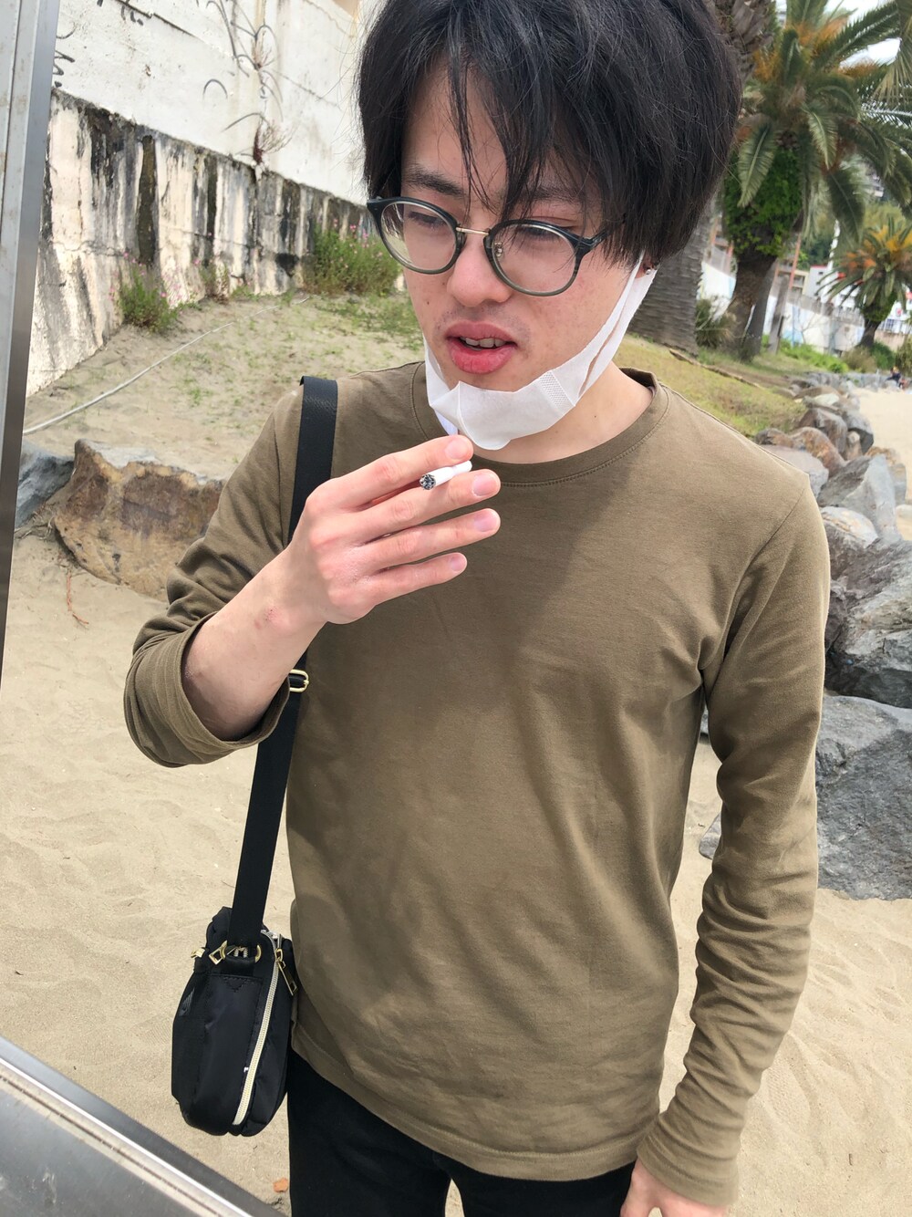 「私の推しブランド、メンズコーデ、オトナカジュアル、お洒落さんとつながりたい、メンズファッション」｜「UNIQLOのアイテム（Tシャツ/カットソー、グリーン系）」を使った、工学系さん（メンズ・168cm）の冬コーディネートの1枚目の写真