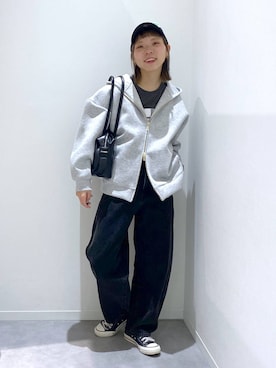 「GLOBAL WORK（グローバルワーク）のスペ軽チャーム付きボストン/495720（ボストンバッグ、ブラック系）」を使った、ちゃんさん（レディース・155cm）の春コーディネート