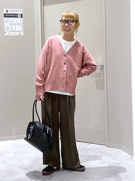 「アイテム（カーディガン/ボレロ、ピンク系）」を使った、ちゃんさん（レディース・155cm）の秋コーディネート