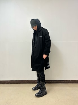 「A4A（エーフォーエー）のアイテム（ステンカラーコート）」を使った、アライトモヤさん（メンズ・170cm）の冬コーディネート