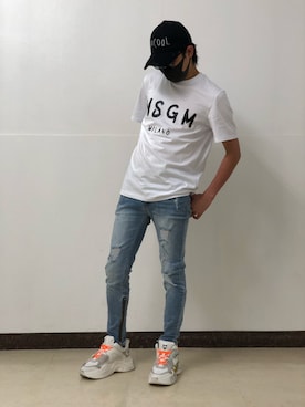 「MSGM（エムエスジーエム）のアイテム」を使った、アライトモヤさん（メンズ・170cm）の夏コーディネート