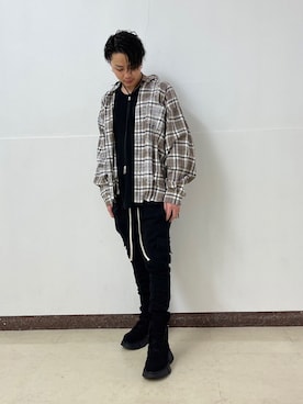 「DANKE SCHON（ダンケシェーン）のアイテム（スウェットパンツ）」を使った、アライトモヤさん（メンズ・170cm）の冬コーディネート