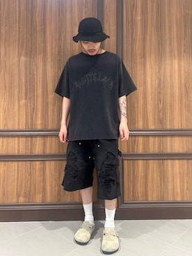 「WHITELAND（ホワイトランド）のアイテム（Tシャツ/カットソー）」を使った、アライトモヤさん（メンズ・170cm）の春コーディネート