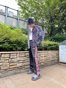 「WHITELAND（ホワイトランド）のアイテム（バッグ）」を使った、アライトモヤさん（メンズ・170cm）の夏コーディネート