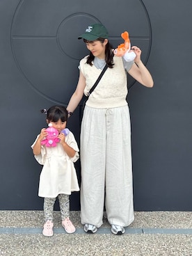 「NEW BALANCE（ニューバランス）の【New Balance(ニューバランス)】MR530KA（スニーカー、グレー系）」を使った、mariさん（レディース・159cm）の夏コーディネート