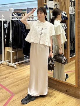 「LOWRYS FARM（ローリーズファーム）のメタルバレッタ　265411（バレッタ/ヘアクリップ、ゴールド系）」を使った、mariさん（レディース・159cm）の春コーディネート