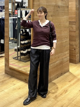 「GLOBAL WORK（グローバルワーク）のサラサラヘンリーネック長袖プルオーバー/1017895（Tシャツ/カットソー、レッド系）」を使った、mariさん（レディース・159cm）の秋コーディネート