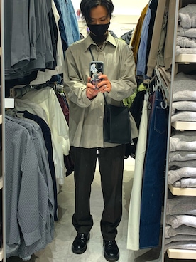 「UNIQLO（ユニクロ）のアイテム（スラックス、ブラウン系）」を使った、おたけさん（メンズ・173cm）の秋コーディネート