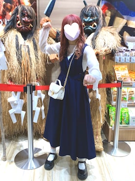 「JUNOAH（ジュノア）のアイテム（ジャンパースカート）」を使った、Nanri𓈒𓂂𓇬さん（レディース・156cm）の春コーディネート