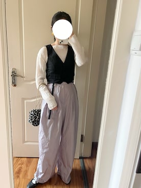 「frames RAY CASSIN（フレームスレイカズン）のアイテム（パンツ）」を使った、yiigogoさん（レディース・161cm）の春コーディネート