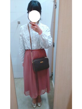 「axes femme（アクシーズファム）のアイテム（パンプス）」を使った、みぃこさん（レディース・164cm）の春コーディネート