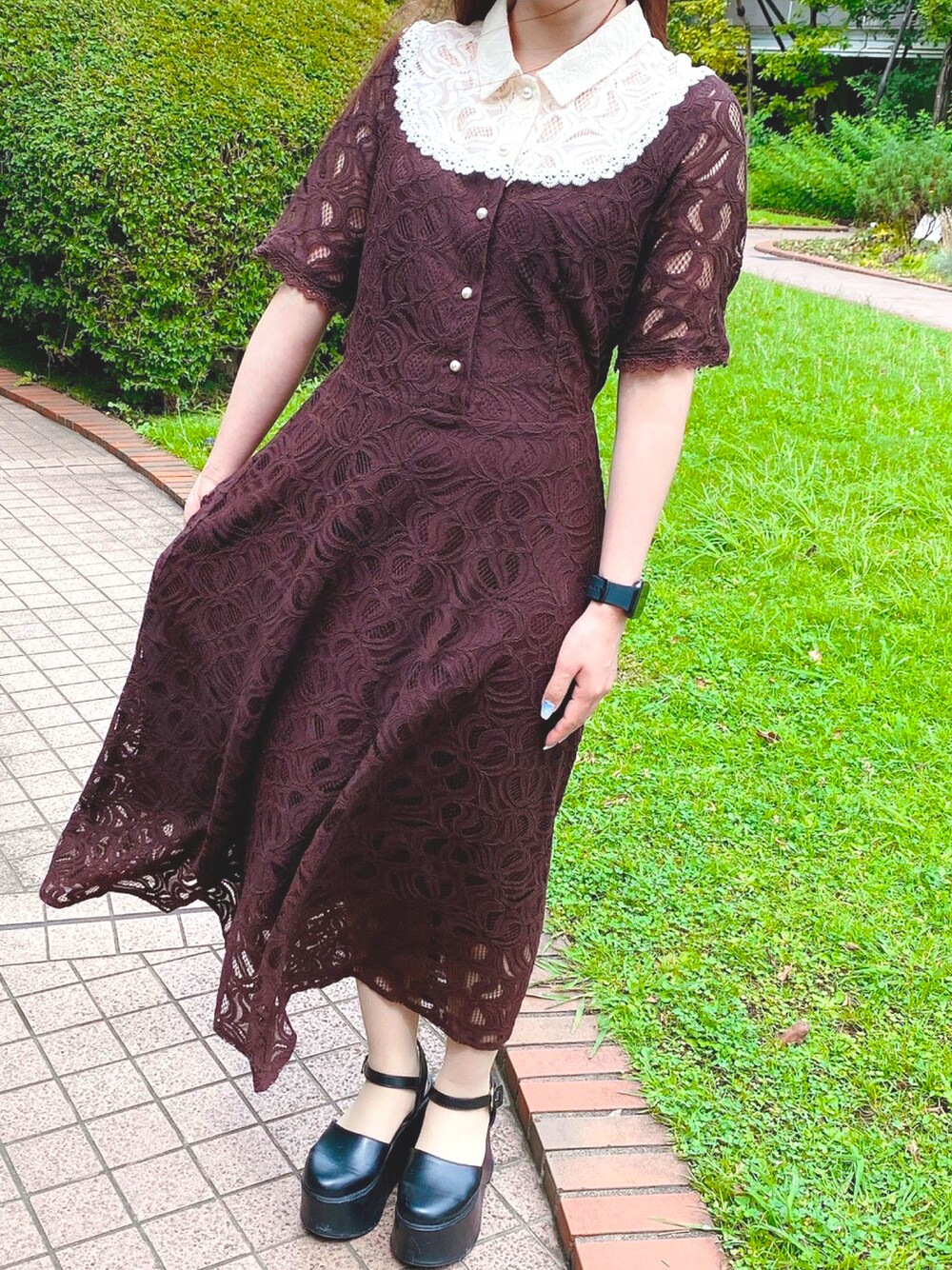 「初秋コーデ、低身長、キレイめ、レースワンピース、スタッフコーデ、toccocloset、tocco」｜「tocco closetの襟付きパールボタン配色切り替えレースワンピース（ワンピース、ブラウン系）」を使った、tocco closet_JoinusYokohamaさん（レディース・148cm）の秋コーディネートの1枚目の写真