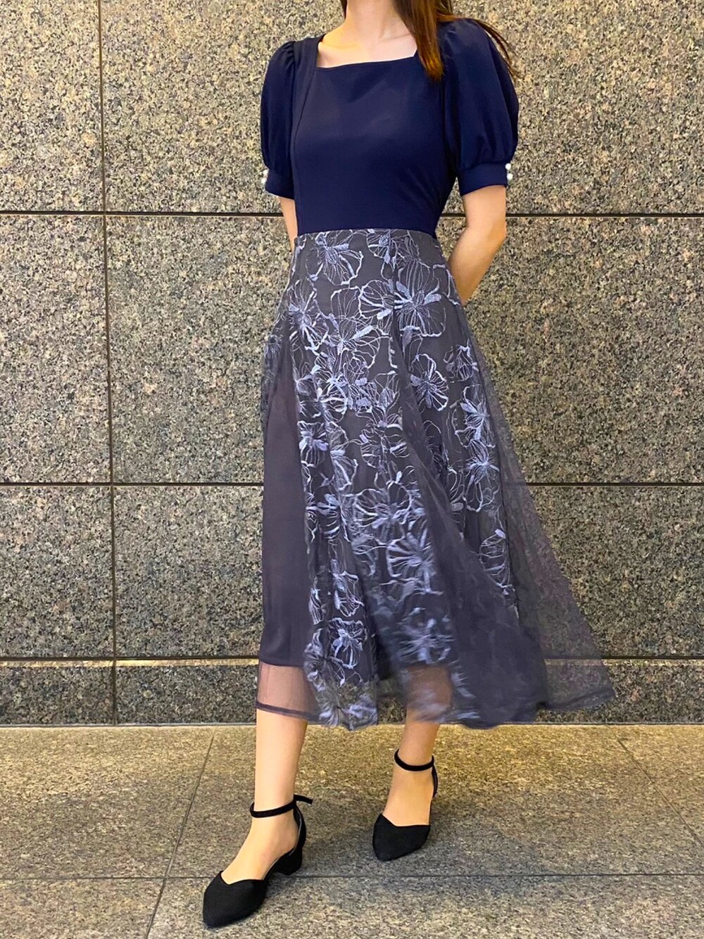 「秋コーデ、ラクチンコーデ、ワンピースコーデ、toccocloset、tocco、スタッフコーデ」｜「tocco closetの袖口パール付きフラワーレース切り替えドッキングワンピース（ワンピース、ブルー系）」を使った、tocco closet_JoinusYokohamaさん（レディース・157cm）の秋コーディネートの1枚目の写真