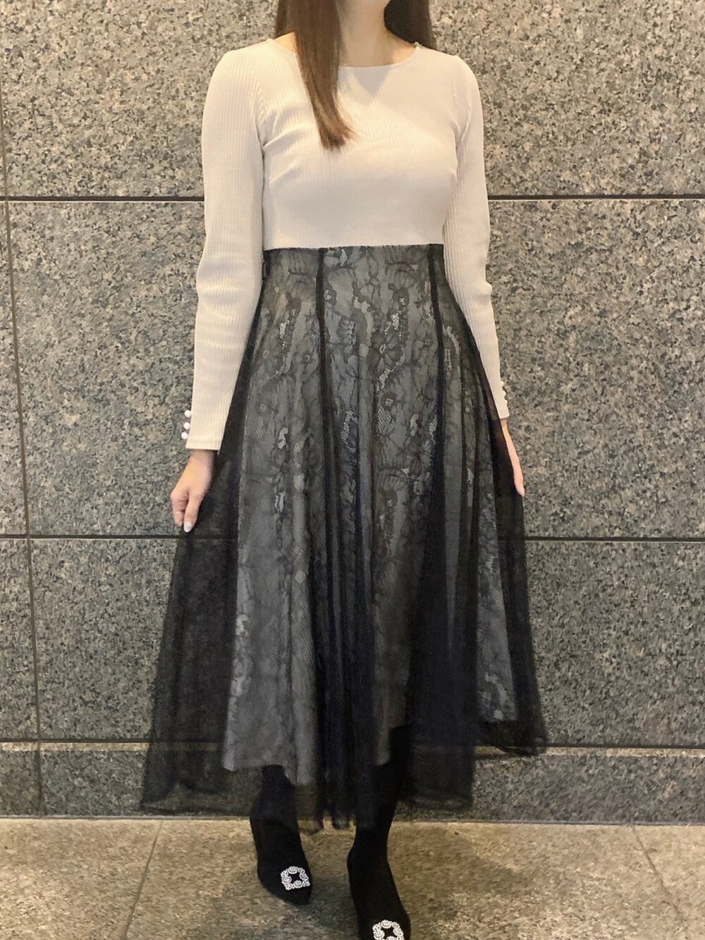 「トッコクローゼット、toccocloset、レース、ワンピース、ドッキングワンピース、ハイウエスト、スタイルアップ、キレイめ、大人コーデ」｜「tocco closetのアイテム（ワンピース/ドレス、ブラック系）」を使った、tocco closet_JoinusYokohamaさん（レディース・160cm）の冬コーディネートの1枚目の写真