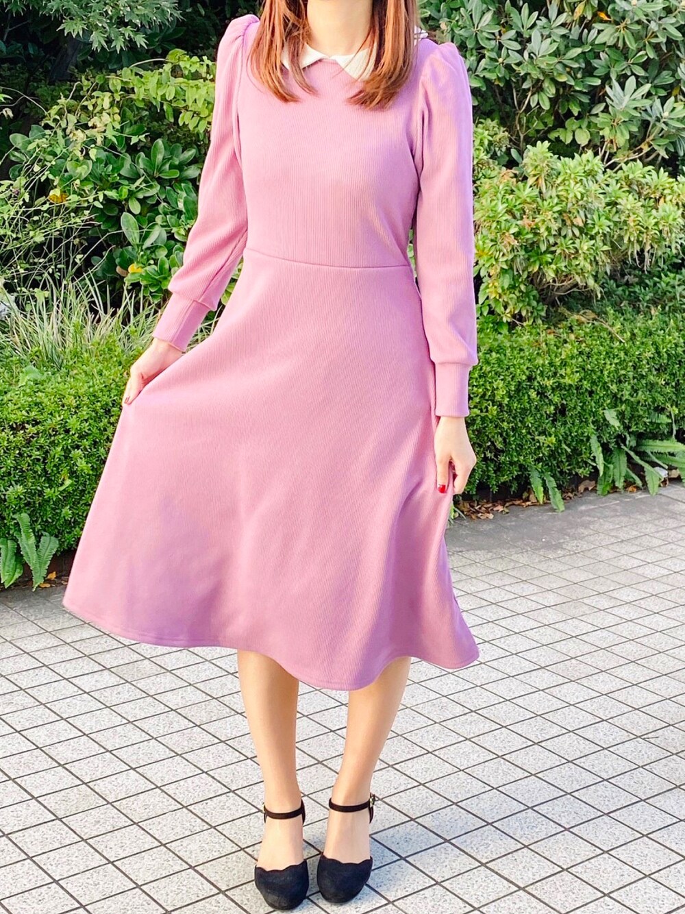 「冬コーデ、秋冬コーデ、休日スタイル、シンプル、大人ガーリー、襟付きワンピース、スタッフコーデ、toccocloset、tocco」｜「tocco closetの襟付きリブカットワンピース（ワンピース、パープル系）」を使った、tocco closet_JoinusYokohamaさん（レディース・157cm）の秋コーディネートの1枚目の写真