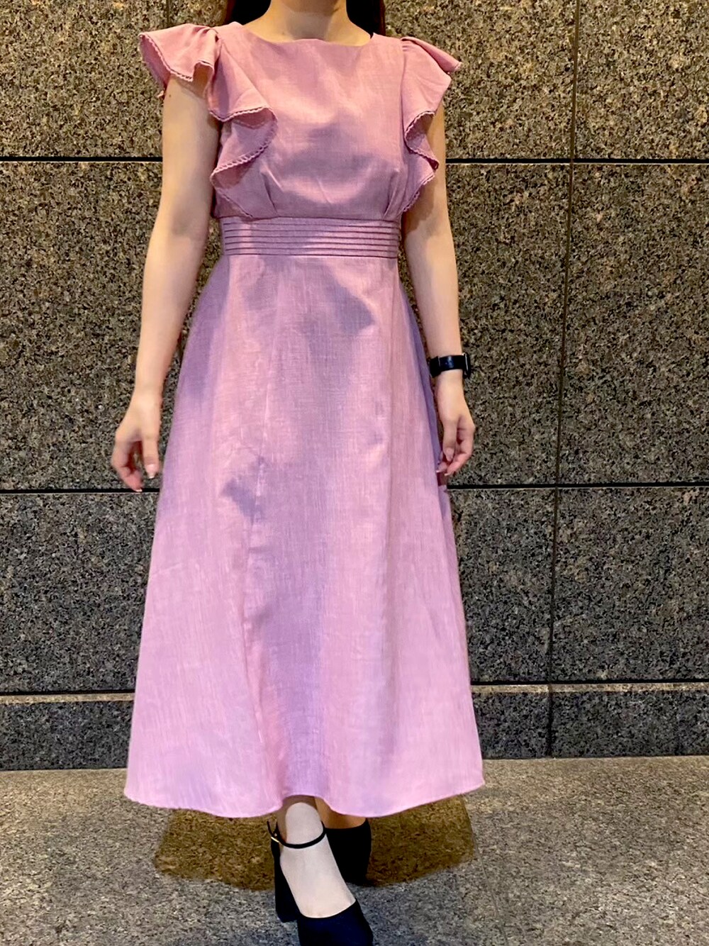 「淡色コーデ、ピンクコーデ、キレイめコーデ、toccocloset、スタッフコーデ」｜「tocco closetの【Ｓ・Ｍサイズ展開】ウエストタックラインレースラッフルフリルワンピース（ワンピース、ピンク系）」を使った、tocco closet_JoinusYokohamaさん（レディース・148cm）の秋コーディネートの1枚目の写真