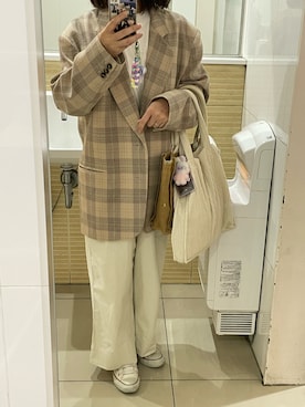 TODAYFULのテーラードジャケット（ベージュ系）を使った人気