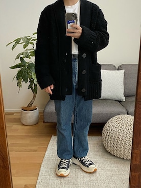「JW Anderson（ジェイダブリューアンダーソン）のアイテム（スニーカー）」を使った、yushiさん（メンズ・160cm）の秋コーディネート