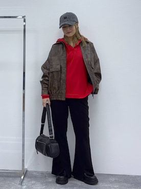 「アイテム（パーカー）」を使った、koz▲さん（レディース・160cm・30代）の秋コーディネート