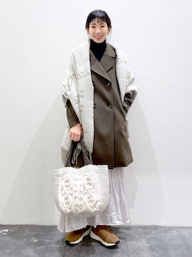 「BAYFLOW(BAYFLOW)」｜「アイテム（チェスターコート）」を使った、yukiさん（レディース・165cm）の冬コーディネート