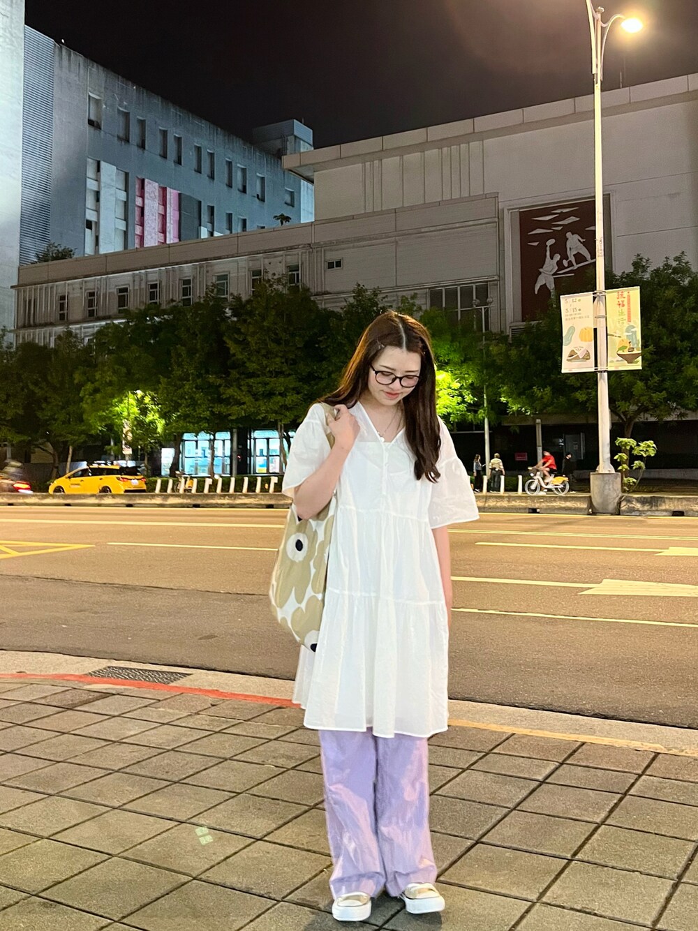 「marimekkoの【 marimekko / マリメッコ 】Pieni Unikko ファブリック トートバッグ（トートバッグ、ベージュ系）」を使った、018さん（レディース・157cm）の春コーディネートの1枚目の写真