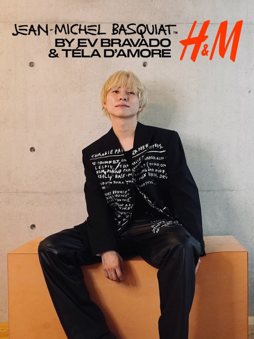 「H&M、ジャケット、レザーパンツ、低身長、ブラック、オールブラック、モノトーンコーデ、テーラードジャケット、メンズファッション、金髪」｜「H&Mのアイテム（テーラードジャケット、ブラック系）」を使った、Mr.Okadaさん（メンズ・168cm）の夏コーディネートの1枚目の写真