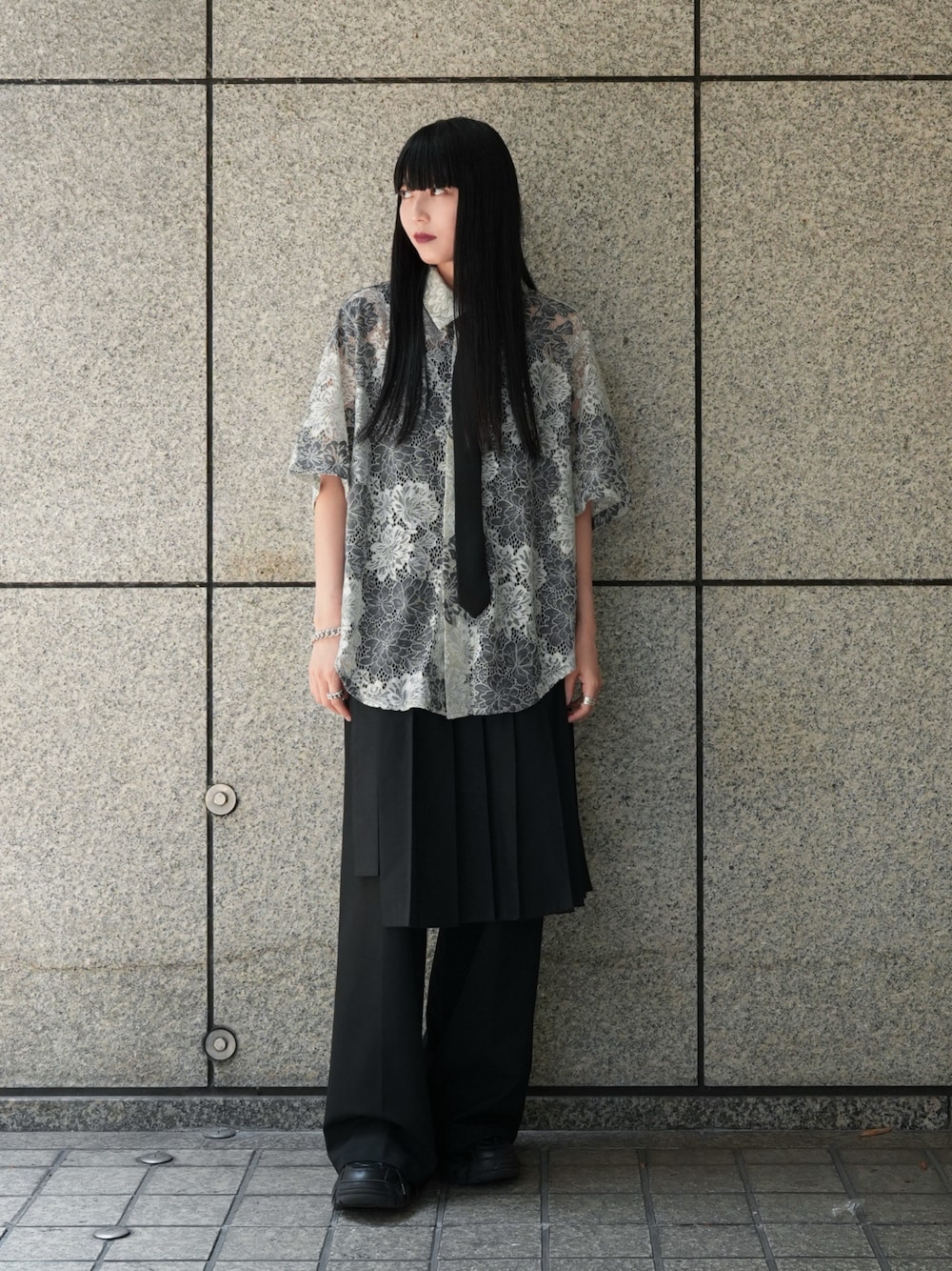 「CASPER JOHNのVarious loose shirts -high lace- /バリアスルーズシャツ -ハイレース-（シャツ/ブラウス、ホワイト系）」を使った、sayacasperjohnさん（レディース・160cm）の夏コーディネートの1枚目の写真