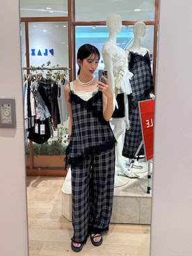 「mystic（ミスティック）の【レイヤードスタイルに◎】チェックヘムキャミチュニック（シャツ/ブラウス、ブラック系）」を使った、ayanoさん（レディース・173cm）の夏コーディネート