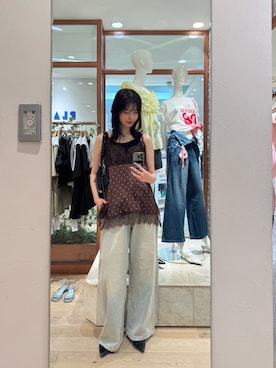 「mystic（ミスティック）のスリットサテンレースキャミ（吊带、ブラウン系）」を使った、あやのさん（レディース・173cm）の夏コーディネート