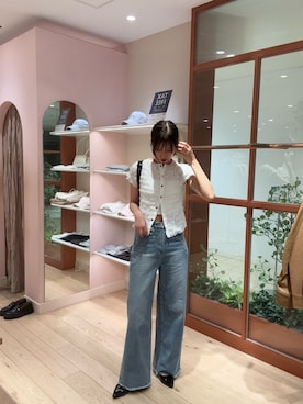 「mystic（ミスティック）のエアリーシャーリングブラウス（シャツ/ブラウス、ホワイト系）」を使った、滝彩乃さん（レディース・173cm）の春コーディネート