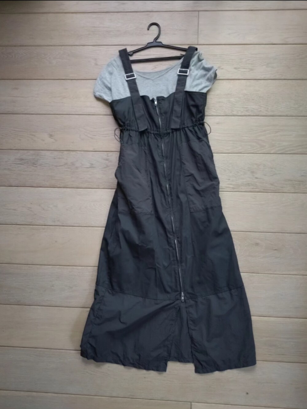 「高身長コーデ」｜「CLEARIMPRESSION のアイテム（Tシャツ/カットソー、グレー系）」を使った、Satokoさん（レディース・167cm）の春コーディネートの1枚目の写真