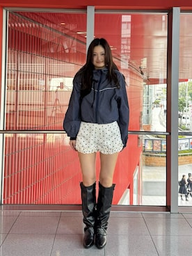 「SALOMON（サロモン）の【UNISEX】SALOMON／XT 15 OG（バックパック/リュック、ブラック系）」を使った、gakicochanさん（レディース）の春コーディネート