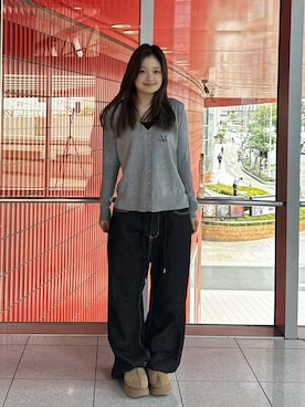 「MUCENT（ムセント）の【UNISEX】MUCENT／バックロゴデニムパンツ（デニムパンツ、ブラック系）」を使った、gakicochanさん（レディース）の冬コーディネート