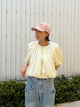 「SMELLY（スメリー）のウェーブレタリングキャップ（キャップ、ピンク系）」を使った、藤井さん。さん（レディース・164cm）の秋コーディネート