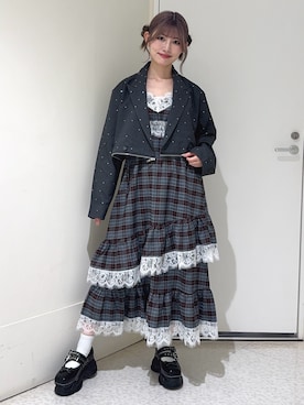 「jouetie（ジュエティ）のアイテム（スニーカー）」を使った、SAKURAKOさん（レディース・161cm）の秋コーディネート