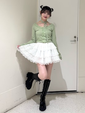 「jouetie（ジュエティ）のレースドッキングニット（ニット/セーター、グリーン系）」を使った、SAKURAKOさん（レディース・161cm）の冬コーディネート