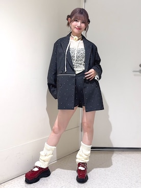 「jouetie（ジュエティ）のアイテム（スニーカー）」を使った、SAKURAKOさん（レディース・161cm）の秋コーディネート