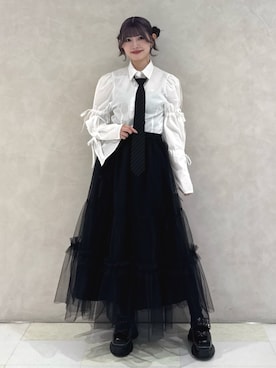 「アイテム（ネクタイ）」を使った、SAKURAKOさん（レディース・161cm）の秋コーディネート