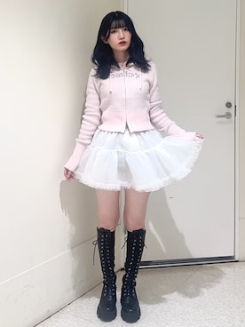 「jouetie（ジュエティ）のビジューロゴジップコンパクトフーディ（ニット/セーター、ピンク系）」を使った、SAKURAKOさん（レディース・161cm）の冬コーディネート