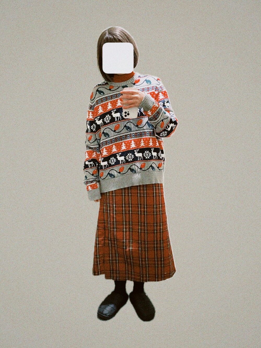 「アグリーセーター、クリスマスに着たい服」｜「usedのアイテム（ニット/セーター、その他）」を使った、たなかさん（骨格ストレート・レディース・160cm）の冬コーディネートの1枚目の写真
