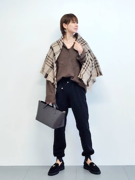 「アイテム（ストール/ショール）」を使った、yoshikuttya0213さん（レディース・164cm）の夏コーディネート