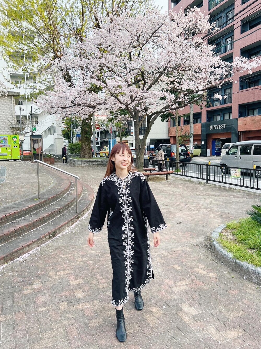 「GUのアイテム（シューズ、ブラック系）」を使った、chihiroさん（レディース・159cm）の春コーディネートの1枚目の写真
