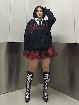 「アイテム（パーカー）」を使った、YUMIさん（レディース・154cm）の秋コーディネート