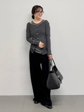 「AULENTTI（オウレンティ）の【AULENTTI】コンビボストンBAG（ボストンバッグ、ブラック系）」を使った、namikaさん（レディース・158cm）の秋コーディネート