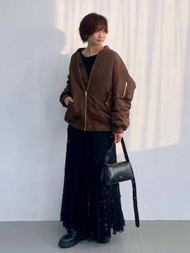 「アイテム（MA-1）」を使った、namikaさん（レディース・158cm）の秋コーディネート