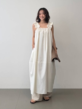 「YOUNG&OLSEN The DRYGOODS STORE（ヤングアンドオルセン）の【YOUNG＆OLSEN】EMBOSSED LEATHER TOTE M（ショルダーバッグ、ブラウン系）」を使った、namikaさん（レディース・158cm）の夏コーディネート