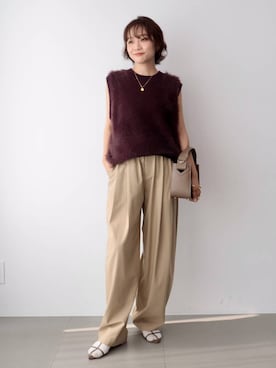 「アイテム（ベスト、レッド系）」を使った、namikaさん（レディース・158cm）の秋コーディネート