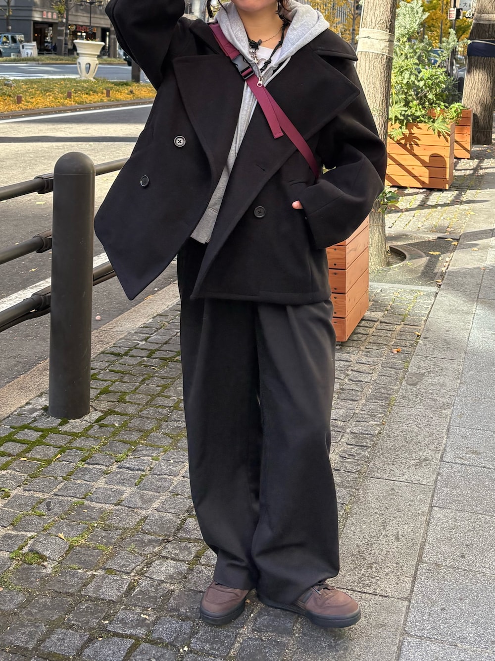ピーコートを使った「Pコート×パーカー」のレディース人気ファッション