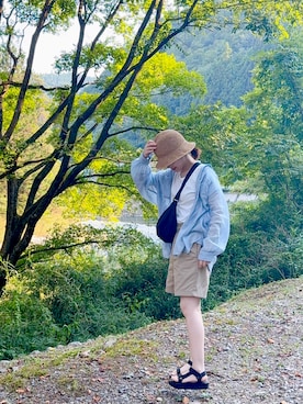 「アイテム（チノパンツ）」を使った、ちさとさん（レディース・156cm）の夏コーディネート