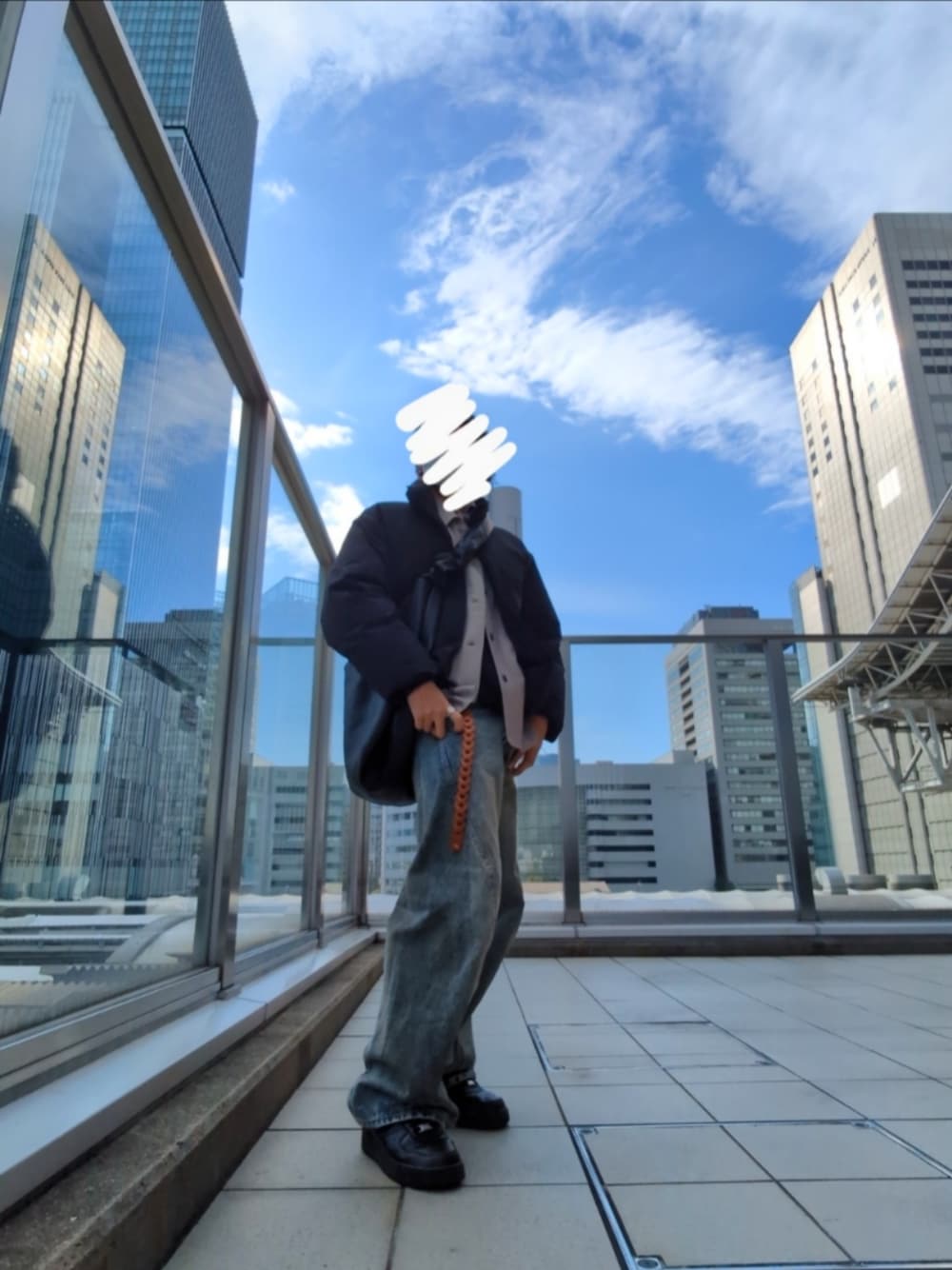 「メンズファッション、ダウンジャケット、今日のコーデ、お洒落さんとつながりたい、大阪」｜「WYM LIDNMのMINIMAL HEAT FIBER DOWN JACKET（ダウンジャケット/コート、ブラック系）」を使った、【低身長コーデ】びゃくや。さん（メンズ・163cm）の冬コーディネートの1枚目の写真